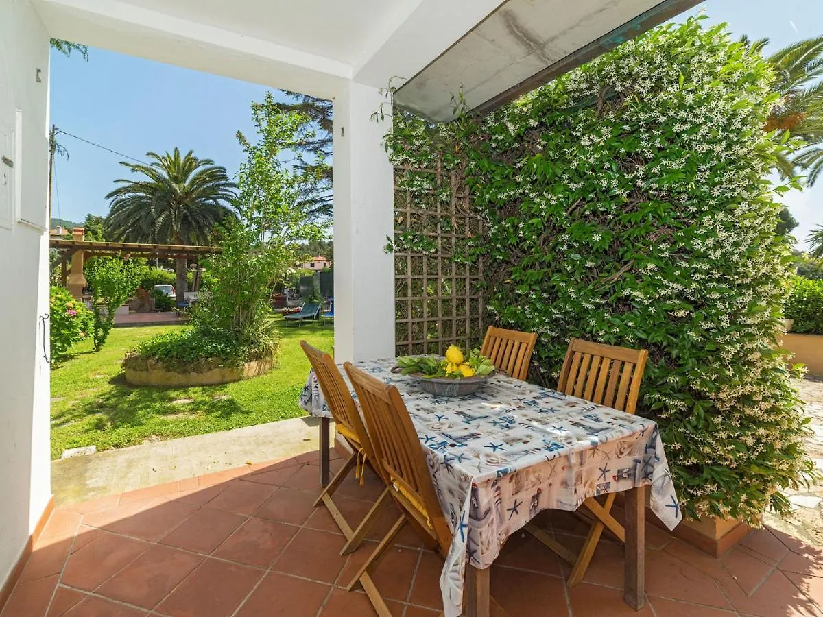 Appartamenti Adriana Di Argonautivacanze Porto Azzurro 0*,  Italy