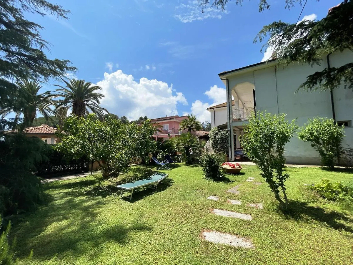 Appartamenti Adriana Di Argonautivacanze Porto Azzurro 0*,